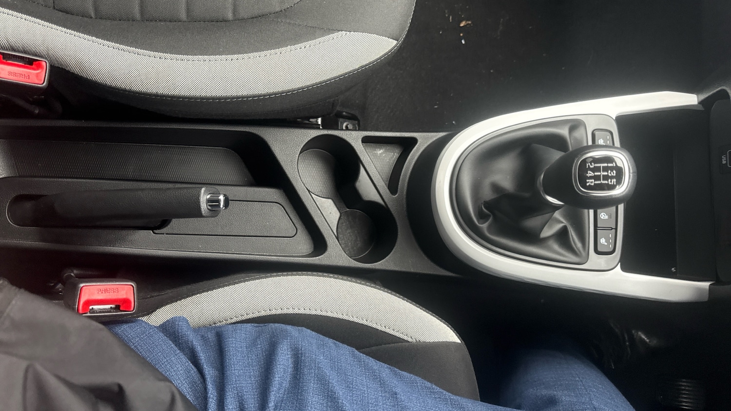 Used Hyundai i10 2022 for sale - 77285425: Photo 28