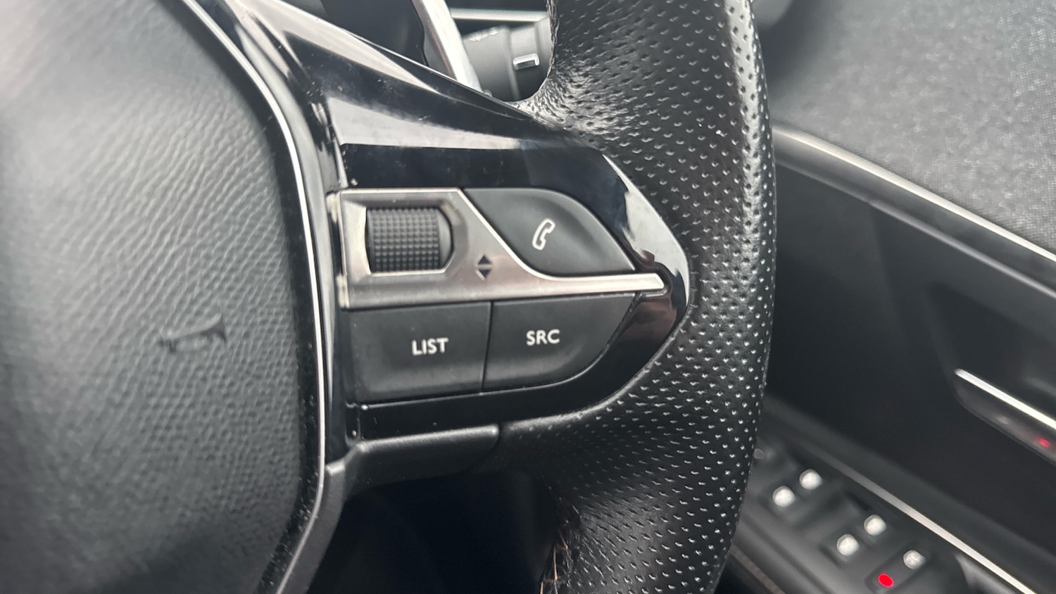 Used Peugeot 3008 2019 for sale - 76858655: Photo 29