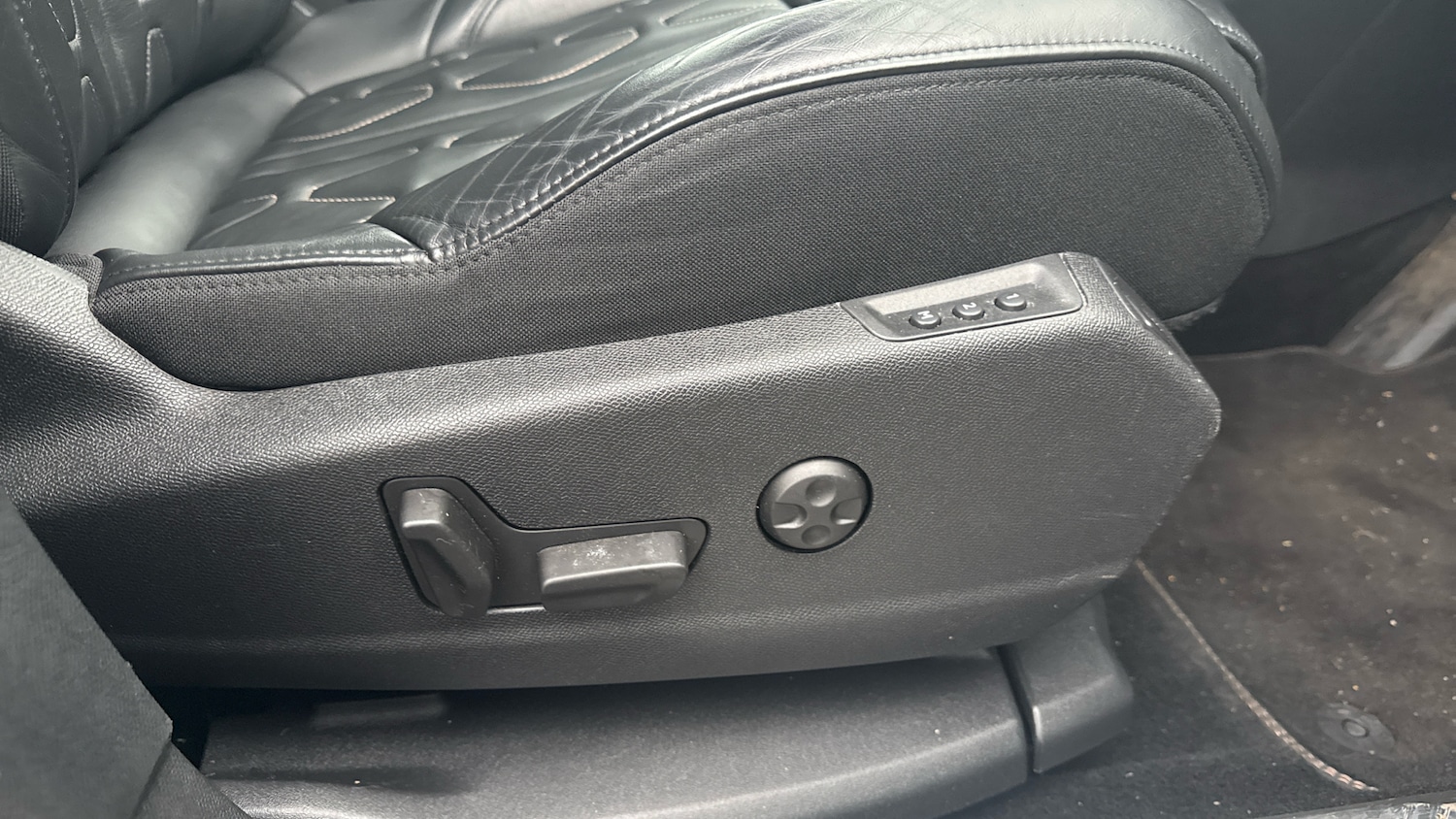 Used Peugeot 3008 2019 for sale - 76858655: Photo 36