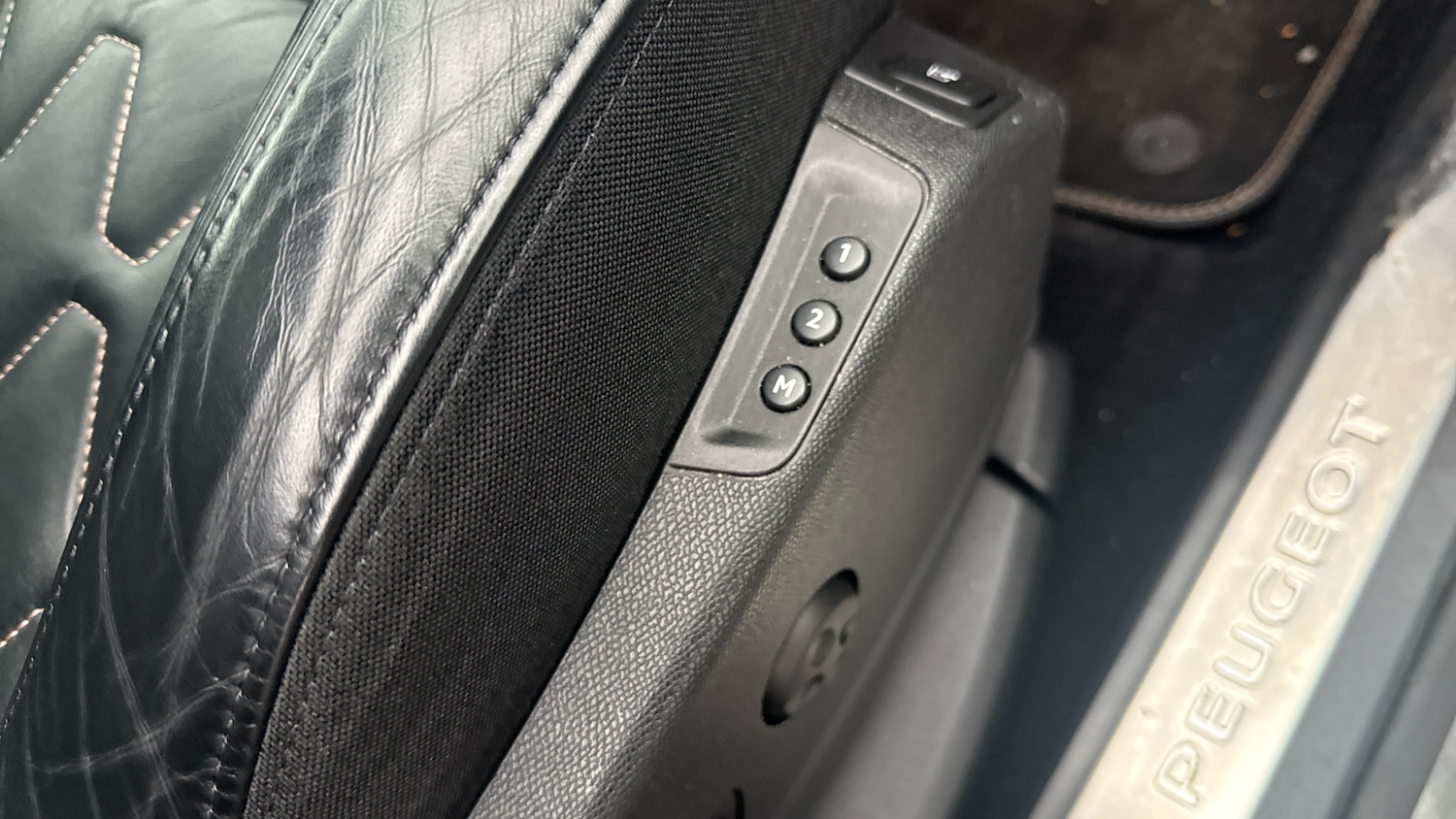 Used Peugeot 3008 2019 for sale - 76858655: Photo 37