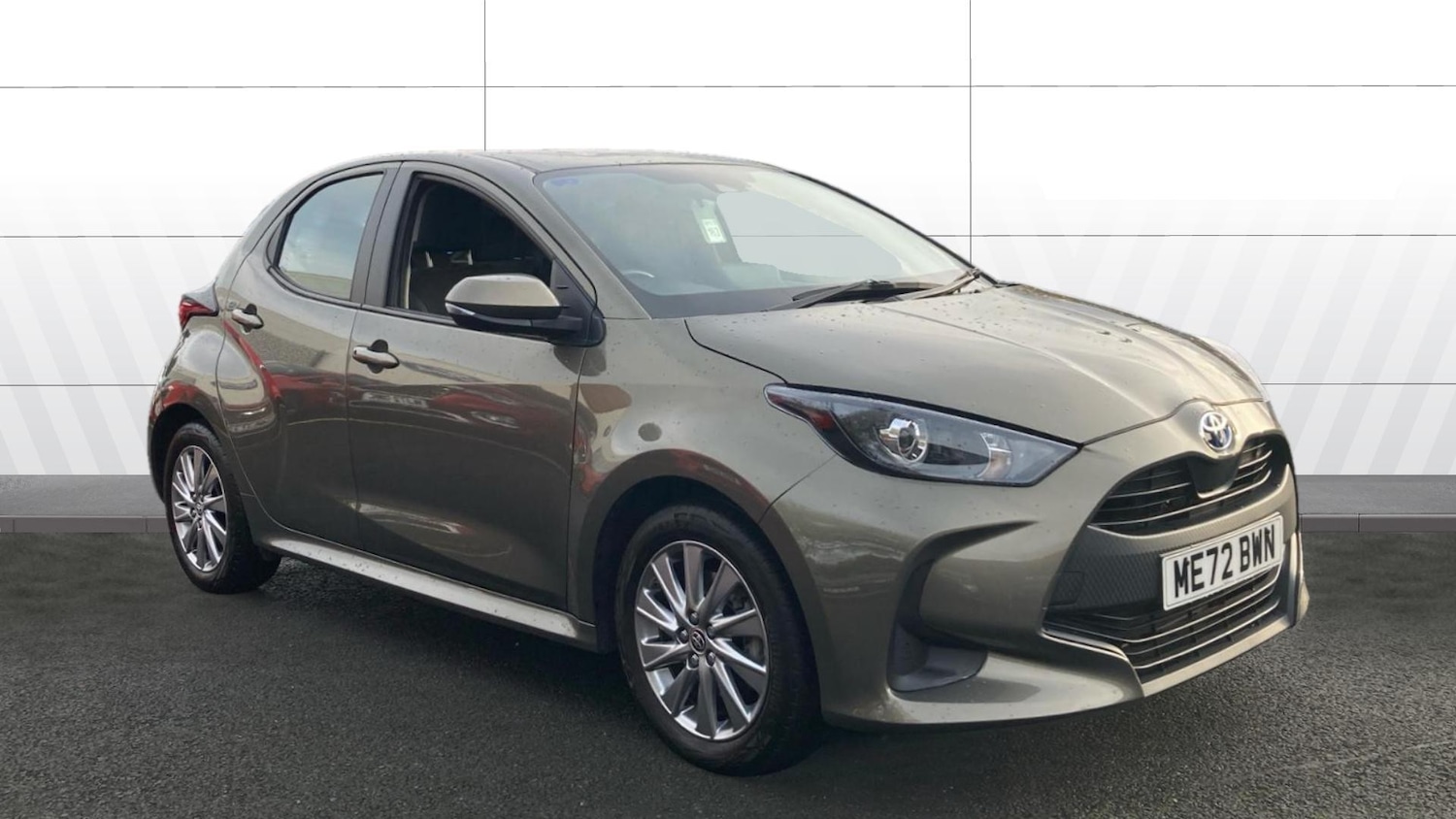 Used Toyota Yaris 2022 for sale - 76444316: Photo 1
