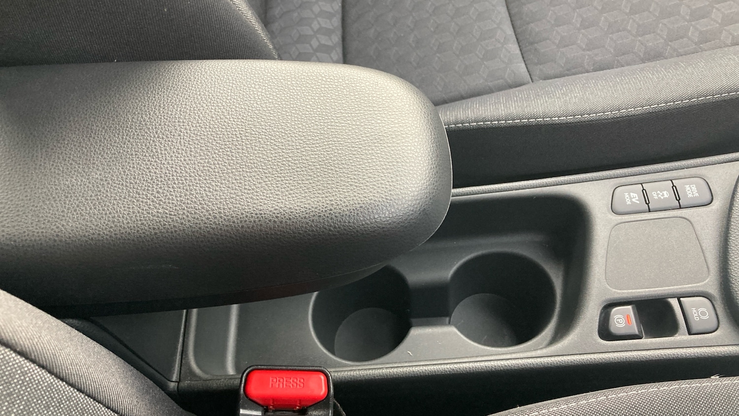 Used Toyota Yaris 2022 for sale - 76444316: Photo 37