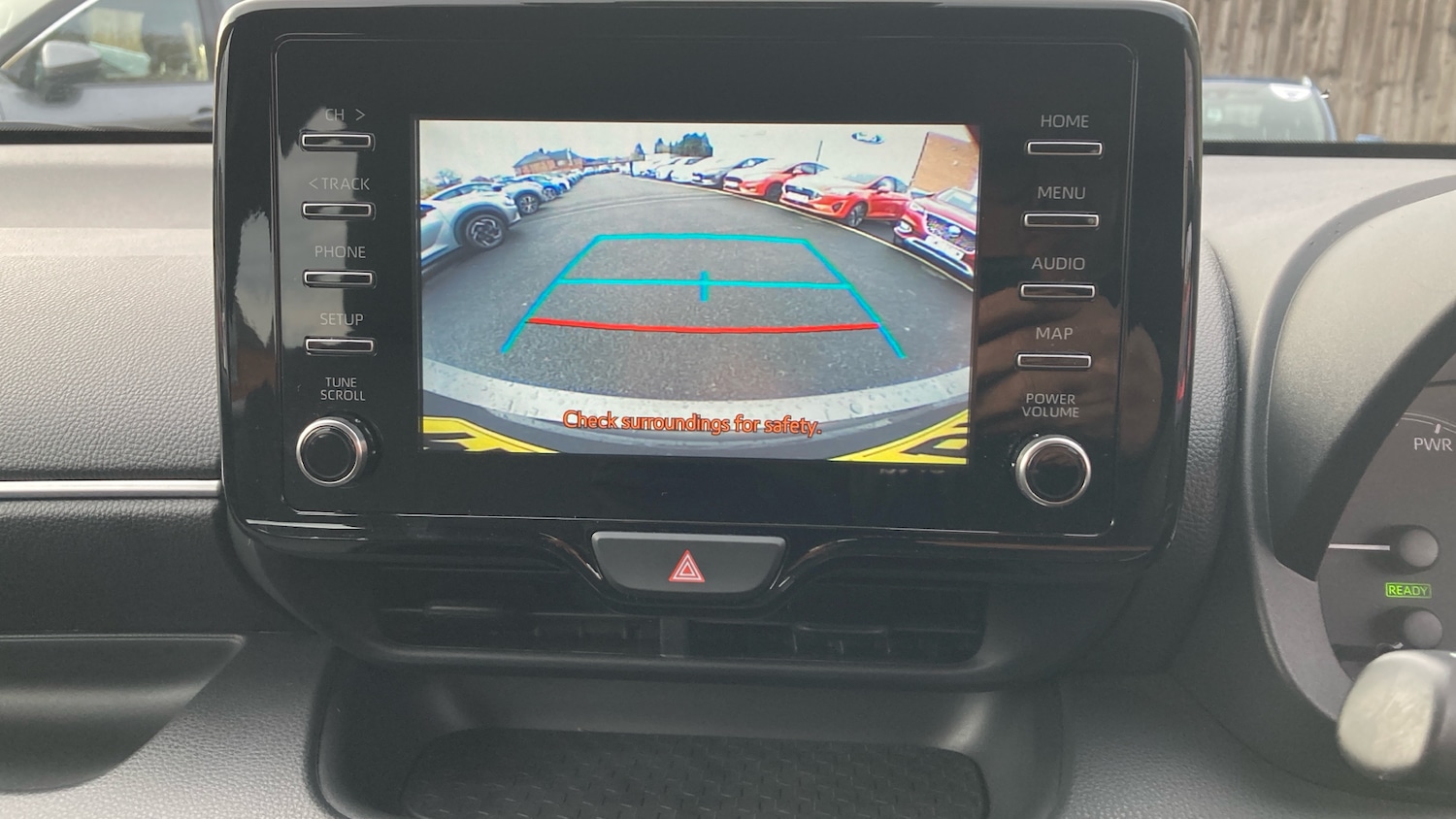 Used Toyota Yaris 2022 for sale - 76444316: Photo 38