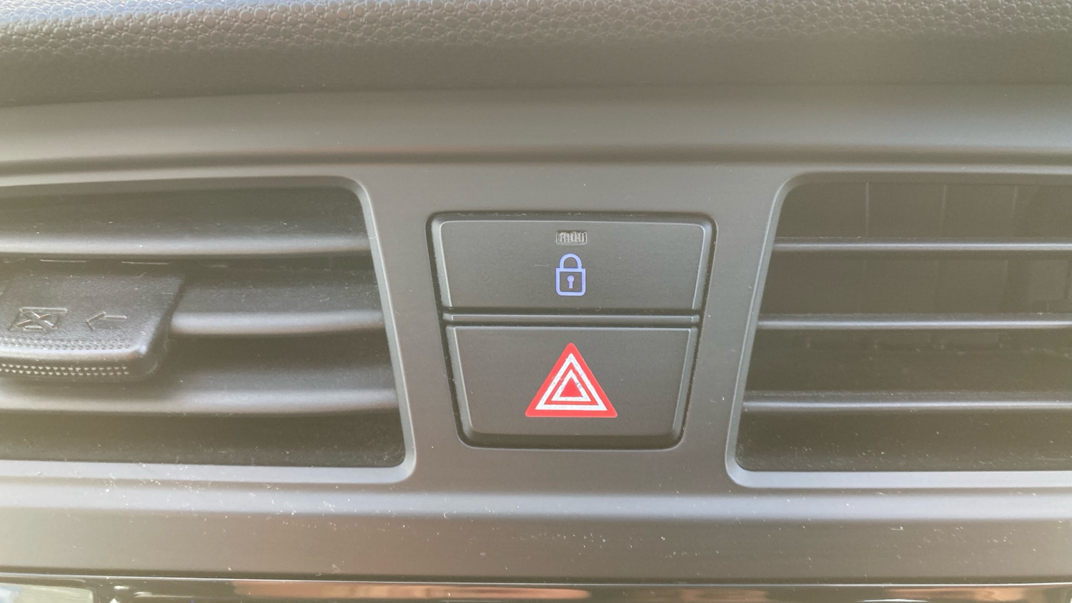 Used Hyundai i20 2018 for sale - 77052938: Photo 32