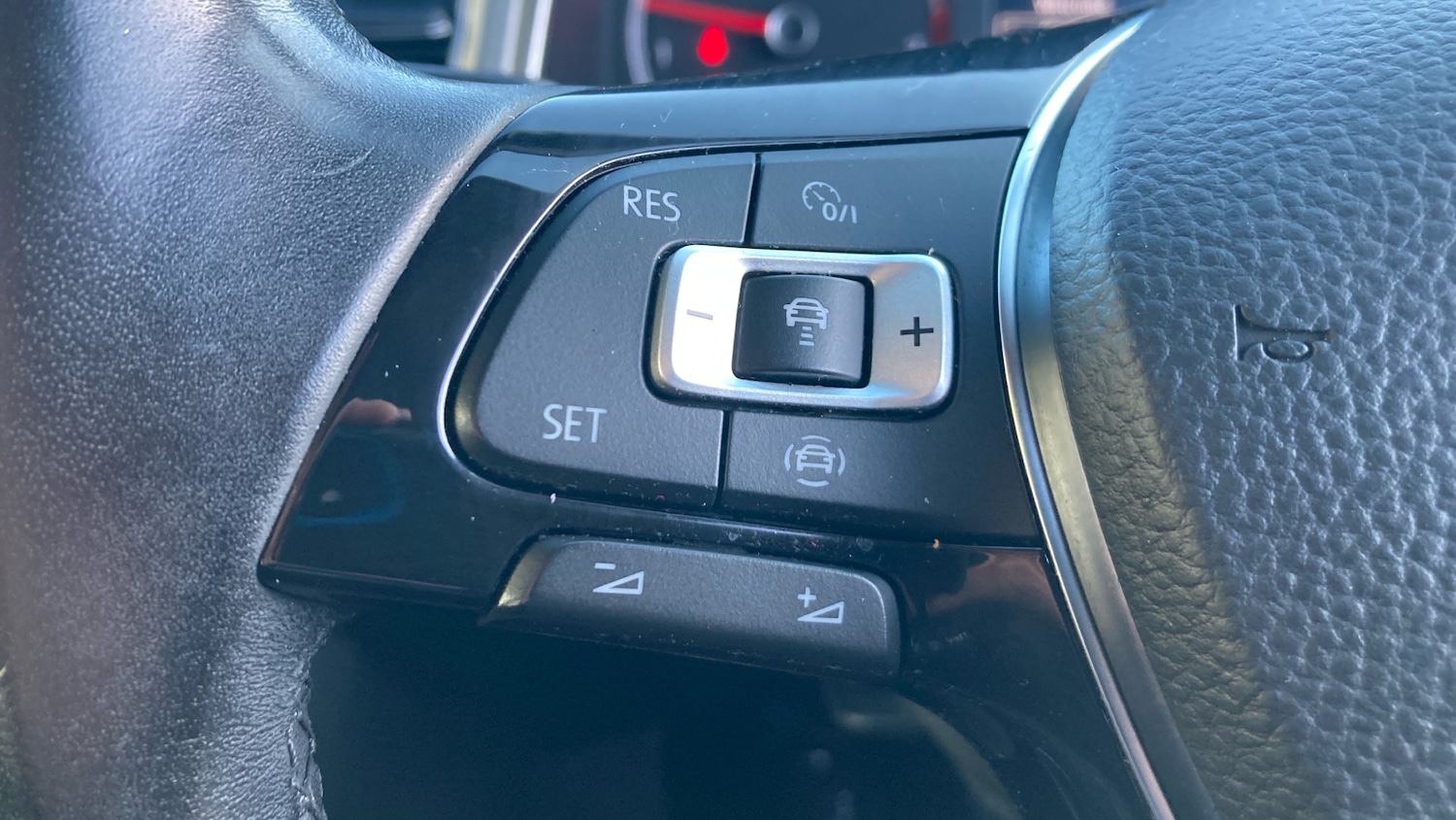 Used Volkswagen T-Roc 2020 for sale - 76818753: Photo 24