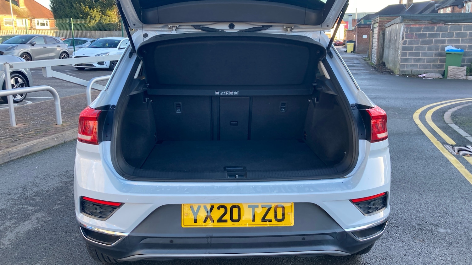 Used Volkswagen T-Roc 2020 for sale - 76818753: Photo 4