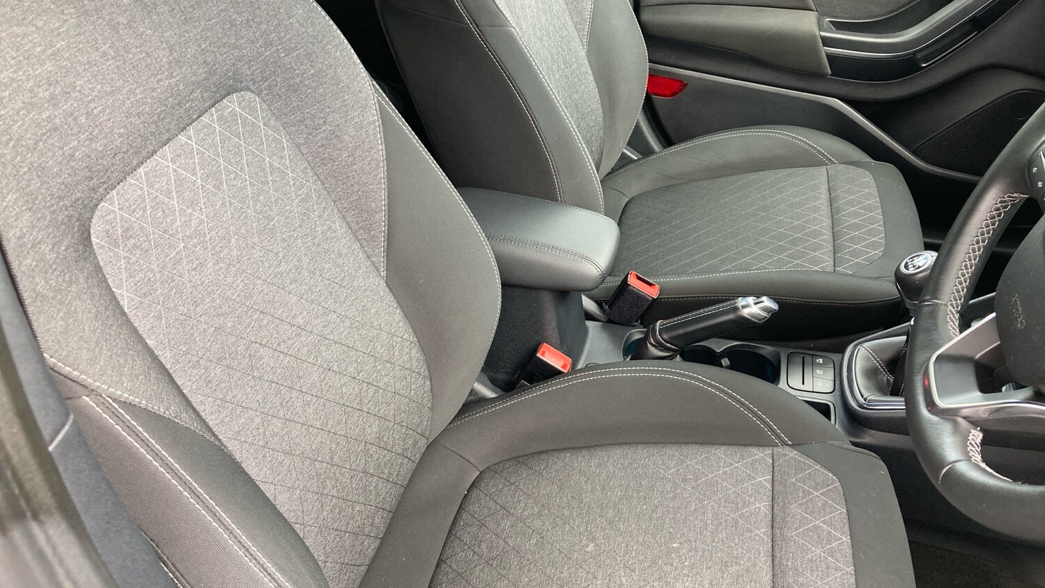 Used Ford Fiesta 2020 for sale - 78090568: Photo 25