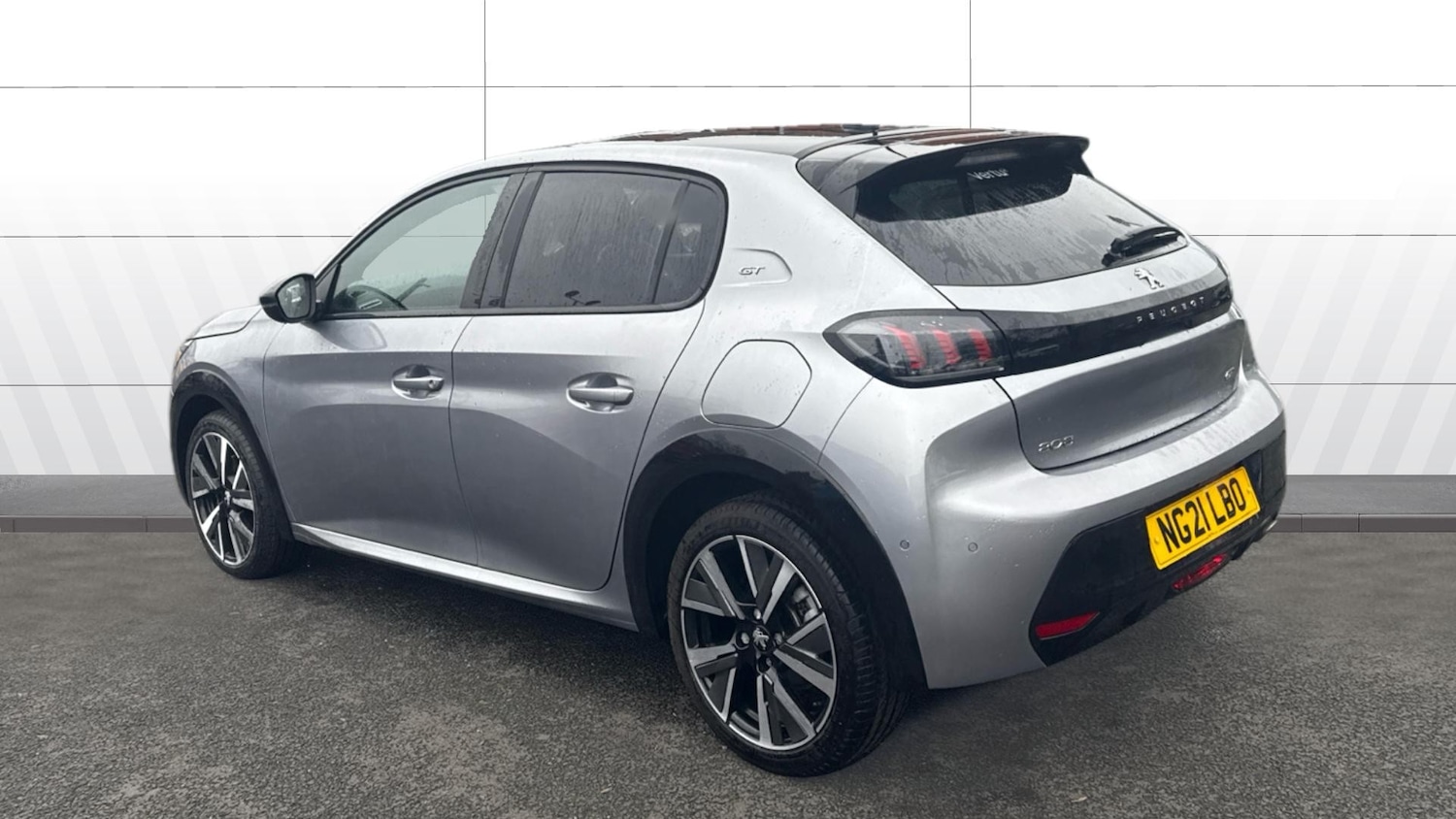 Used Peugeot 208 2021 for sale - 77335760: Photo 2