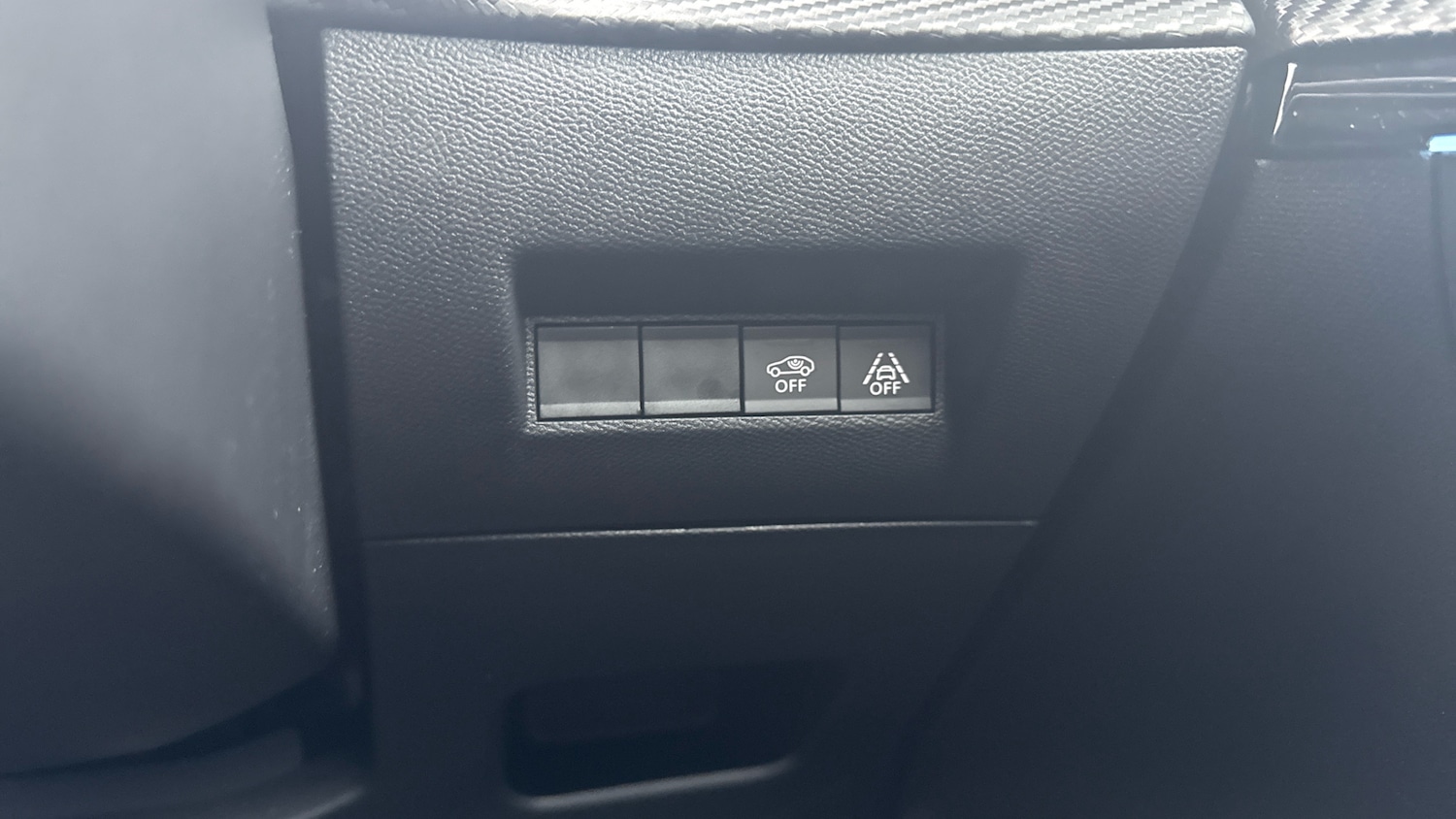 Used Peugeot 208 2021 for sale - 77335760: Photo 31