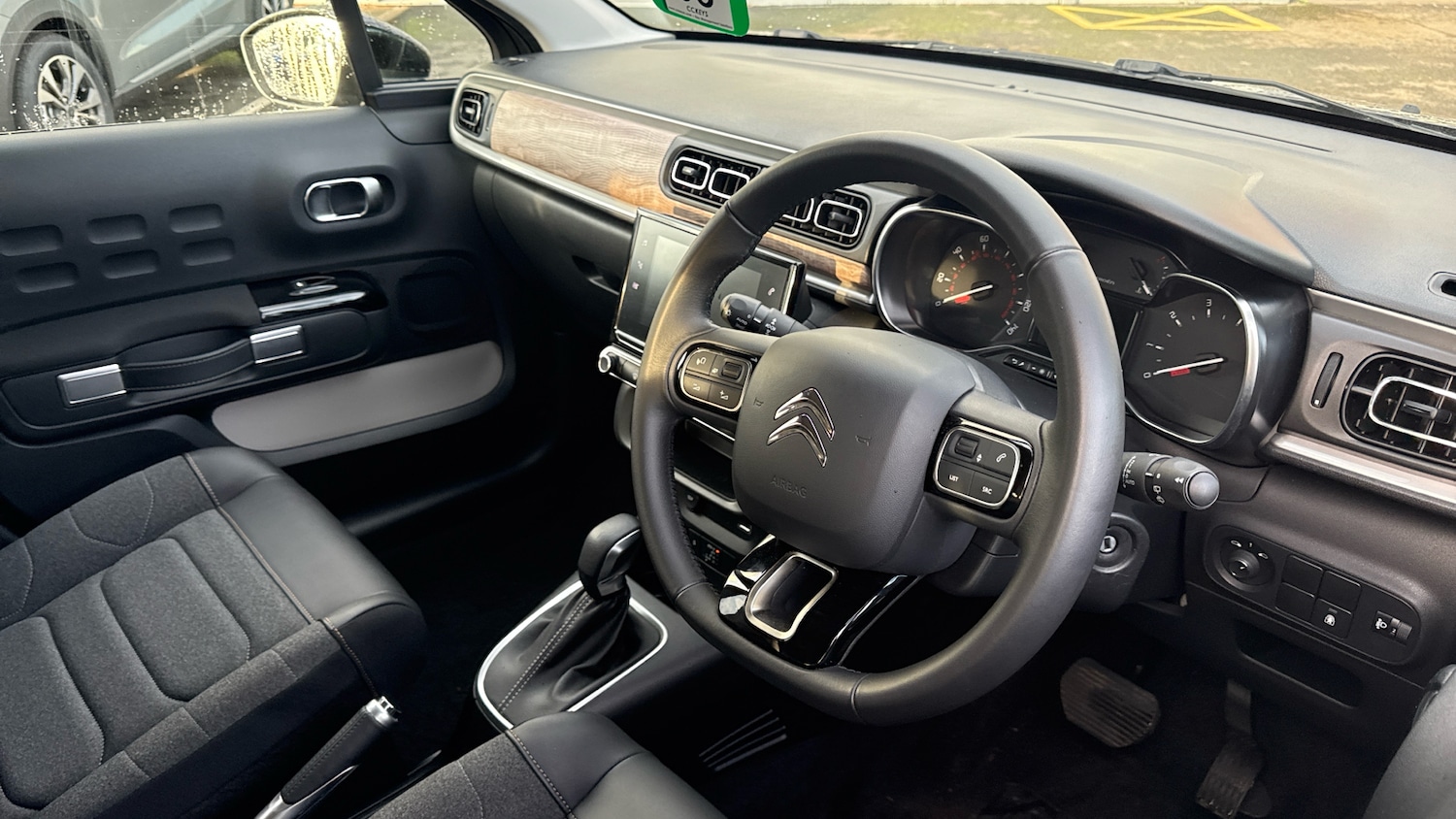 Used Citroen C3 2024 for sale - 76948880: Photo 11