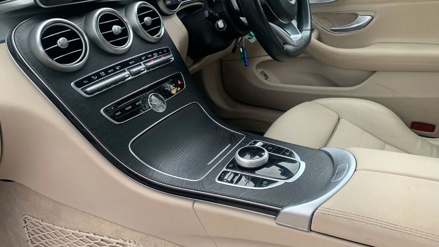 Used Mercedes-Benz C Class 2018 for sale - 77283663: Photo 13