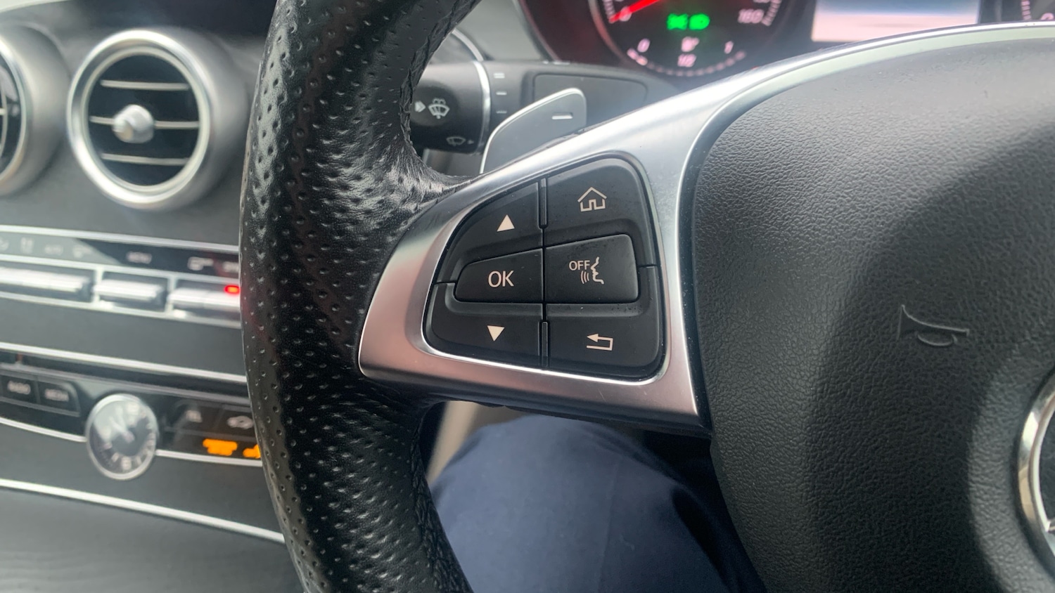 Used Mercedes-Benz C Class 2018 for sale - 77283663: Photo 21