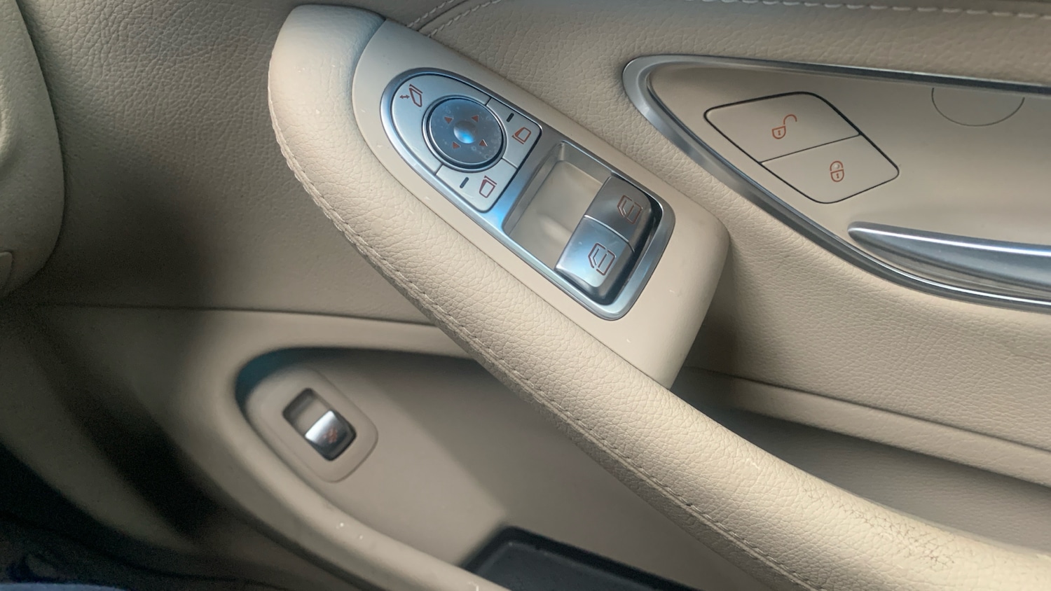 Used Mercedes-Benz C Class 2018 for sale - 77283663: Photo 27