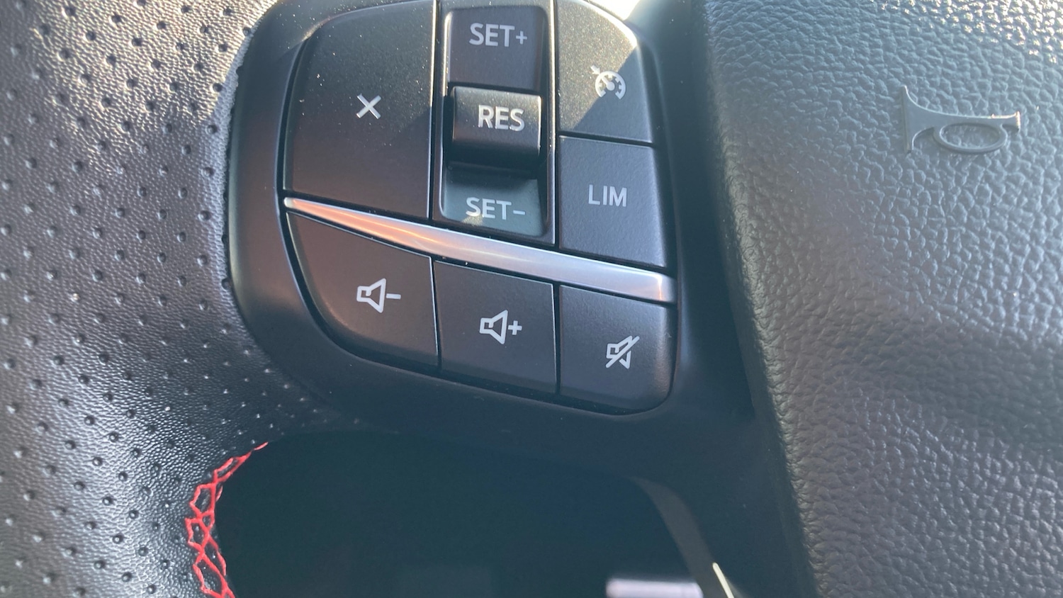 Used Ford Kuga 2023 for sale - 77760470: Photo 23