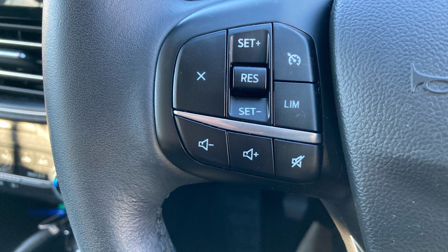 Used Ford Kuga 2020 for sale - 76669107: Photo 35