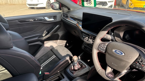 Used Ford Focus 2022 for sale - 76035878: Photo 14