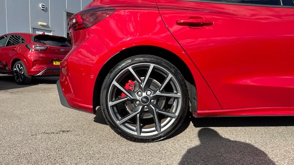 Used Ford Focus 2022 for sale - 76035878: Photo 7