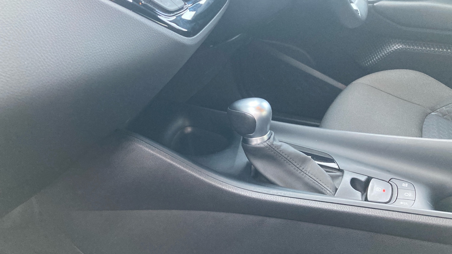 Used Toyota C-HR 2021 for sale - 76941248: Photo 13