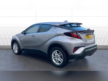 Used Toyota C-HR 2021 for sale - 76941248: Photo