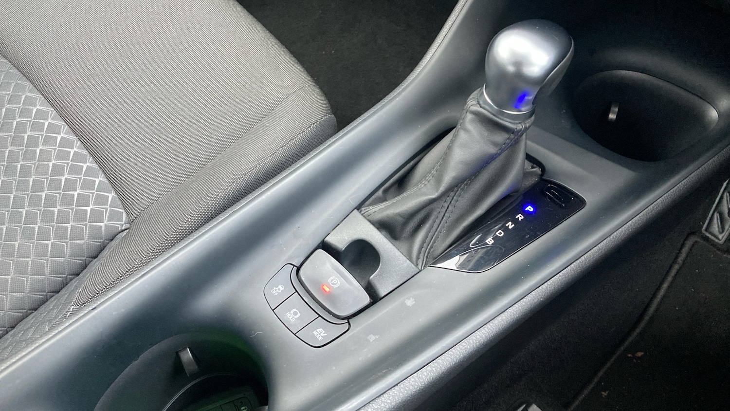 Used Toyota C-HR 2021 for sale - 76941248: Photo 35