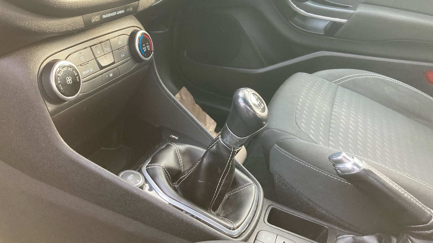 Used Ford Fiesta 2017 for sale - 76627872: Photo 13