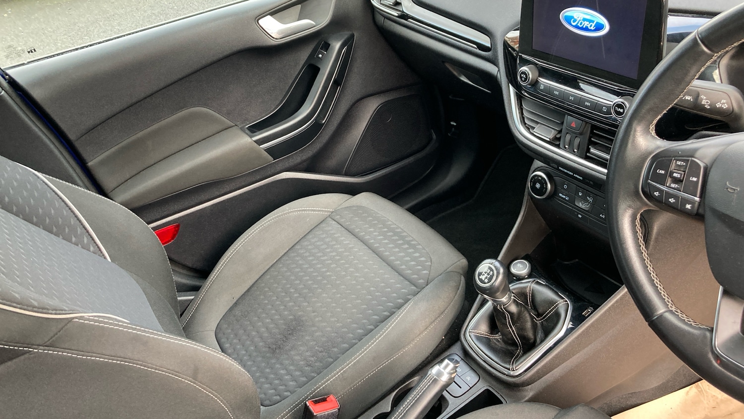 Used Ford Fiesta 2017 for sale - 76627872: Photo 14