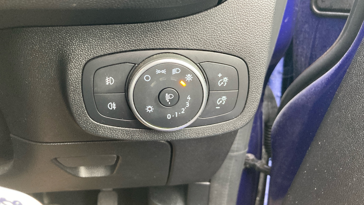 Used Ford Fiesta 2017 for sale - 76627872: Photo 24