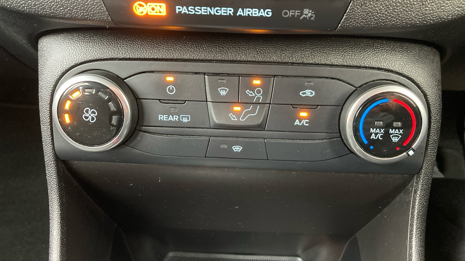 Used Ford Fiesta 2017 for sale - 76627872: Photo 27