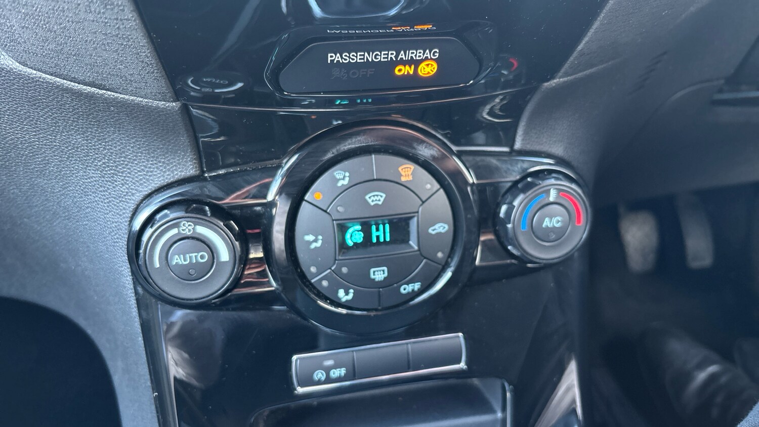 Used Ford Fiesta 2017 for sale - 77354255: Photo 43