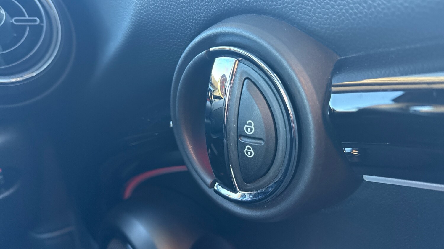 Used MINI Hatch 2023 for sale - 76638587: Photo 30