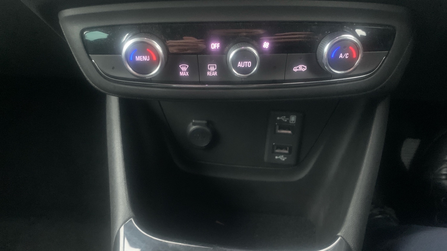 Used Vauxhall Crossland X 2020 for sale - 76530885: Photo 31