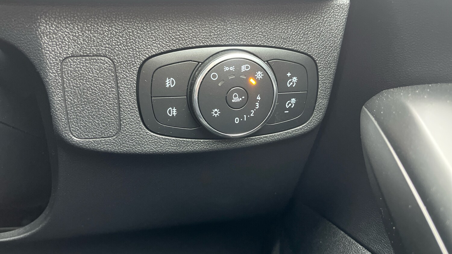 Used Ford Focus 2023 for sale - 77871959: Photo 23