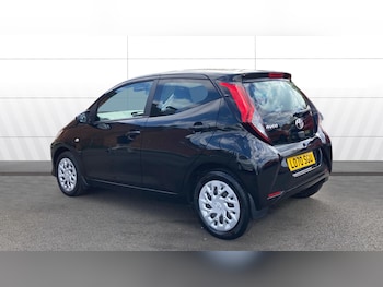 Used Toyota AYGO 2021 for sale - 78373295: Photo