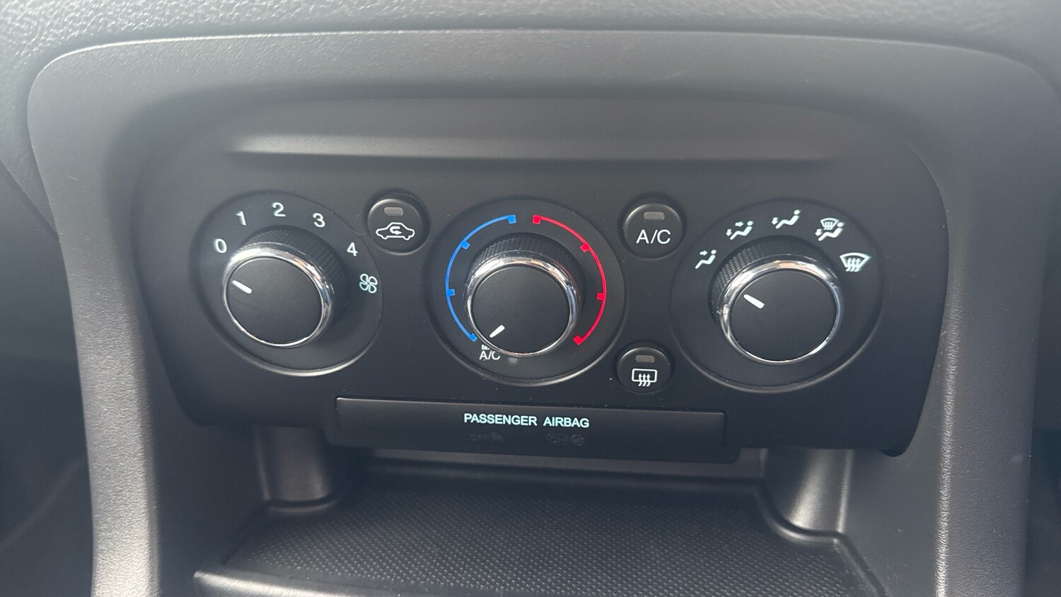 Used Ford Ka+ 2017 for sale - 77997488: Photo 21