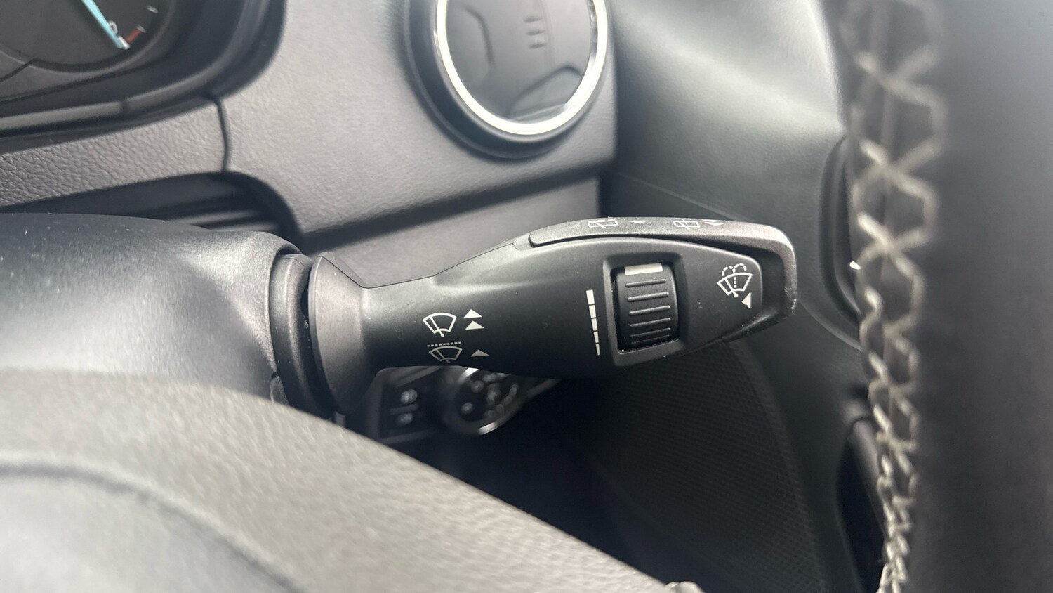 Used Ford Ka+ 2017 for sale - 77997488: Photo 27