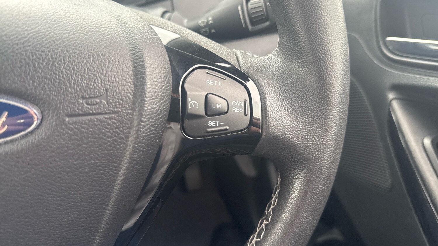 Used Ford Ka+ 2017 for sale - 77997488: Photo 28