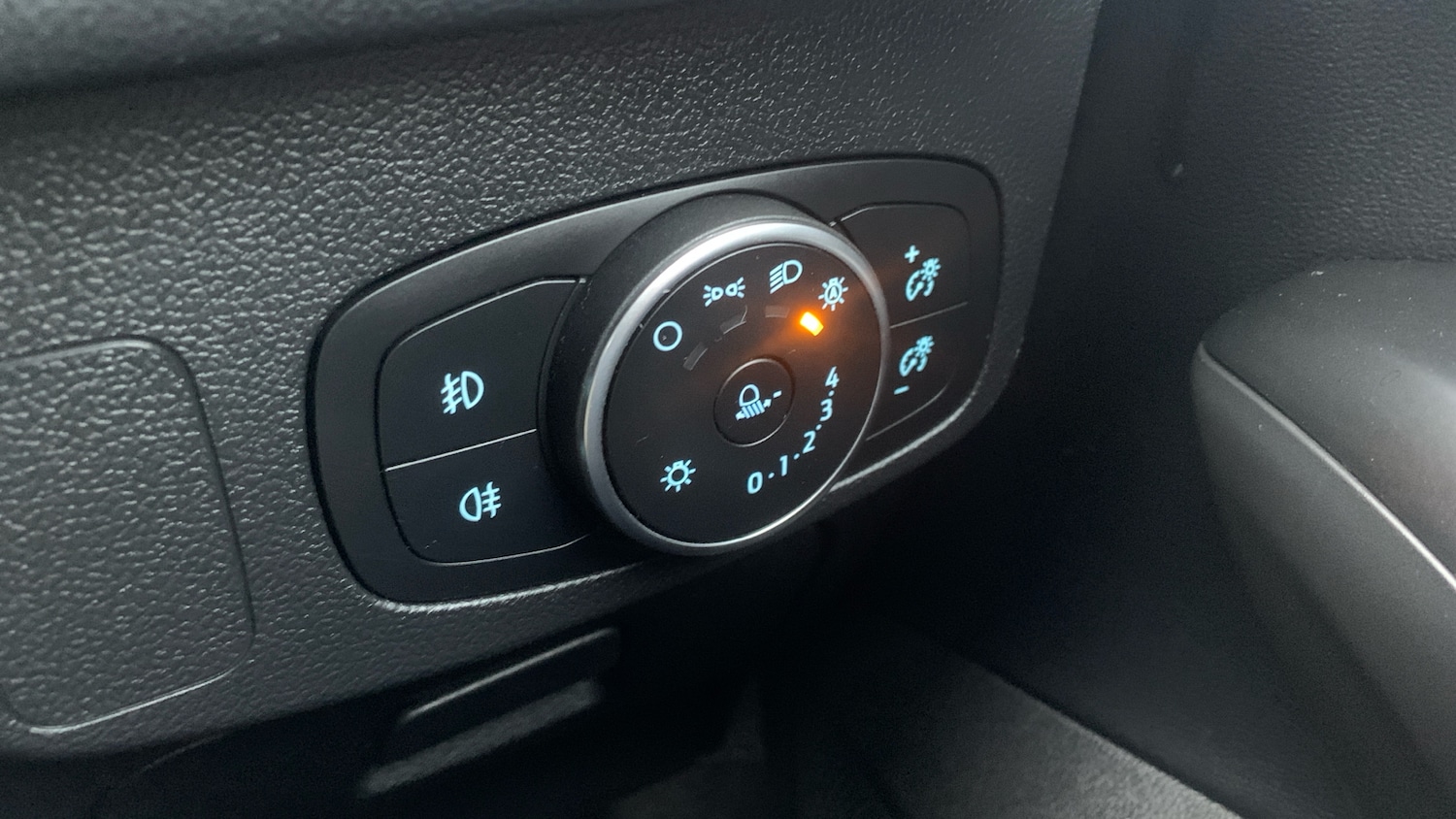 Used Ford Focus 2020 for sale - 77220726: Photo 25