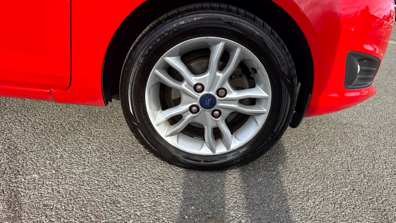 Used Ford Fiesta 2016 for sale - 76352433: Photo 34