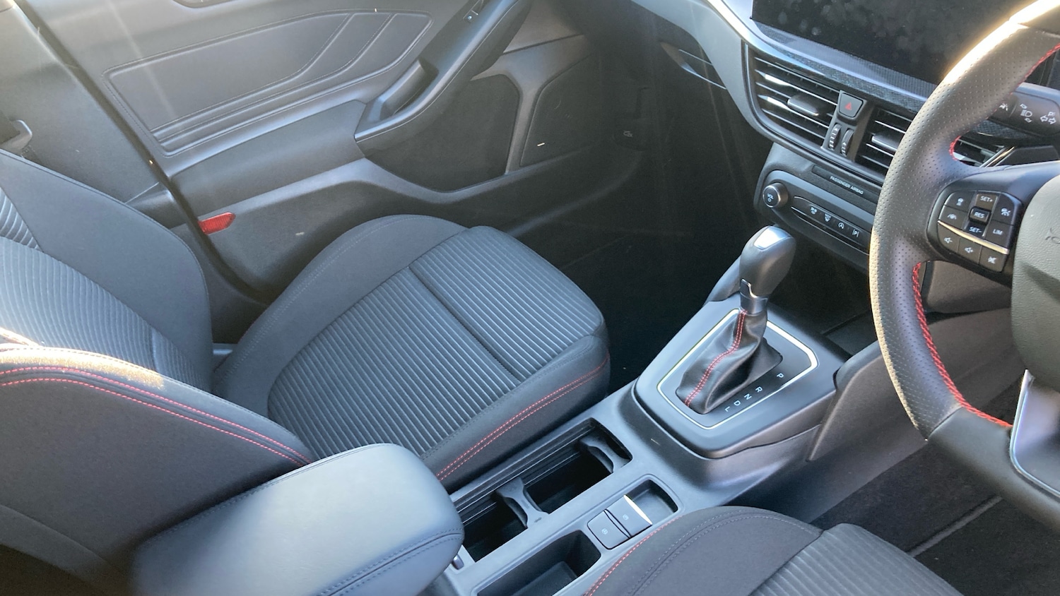 Used Ford Focus 2025 for sale - 76705665: Photo 14