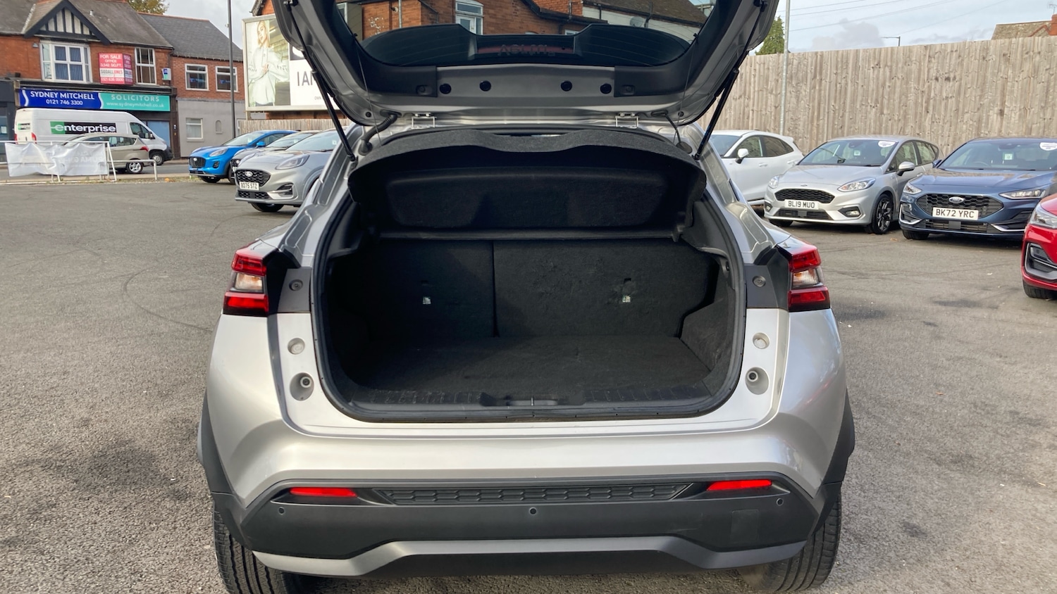 Used Nissan Juke 2022 for sale - 76401902: Photo 4