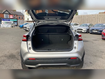 Used Nissan Juke 2022 for sale - 76401902: Photo