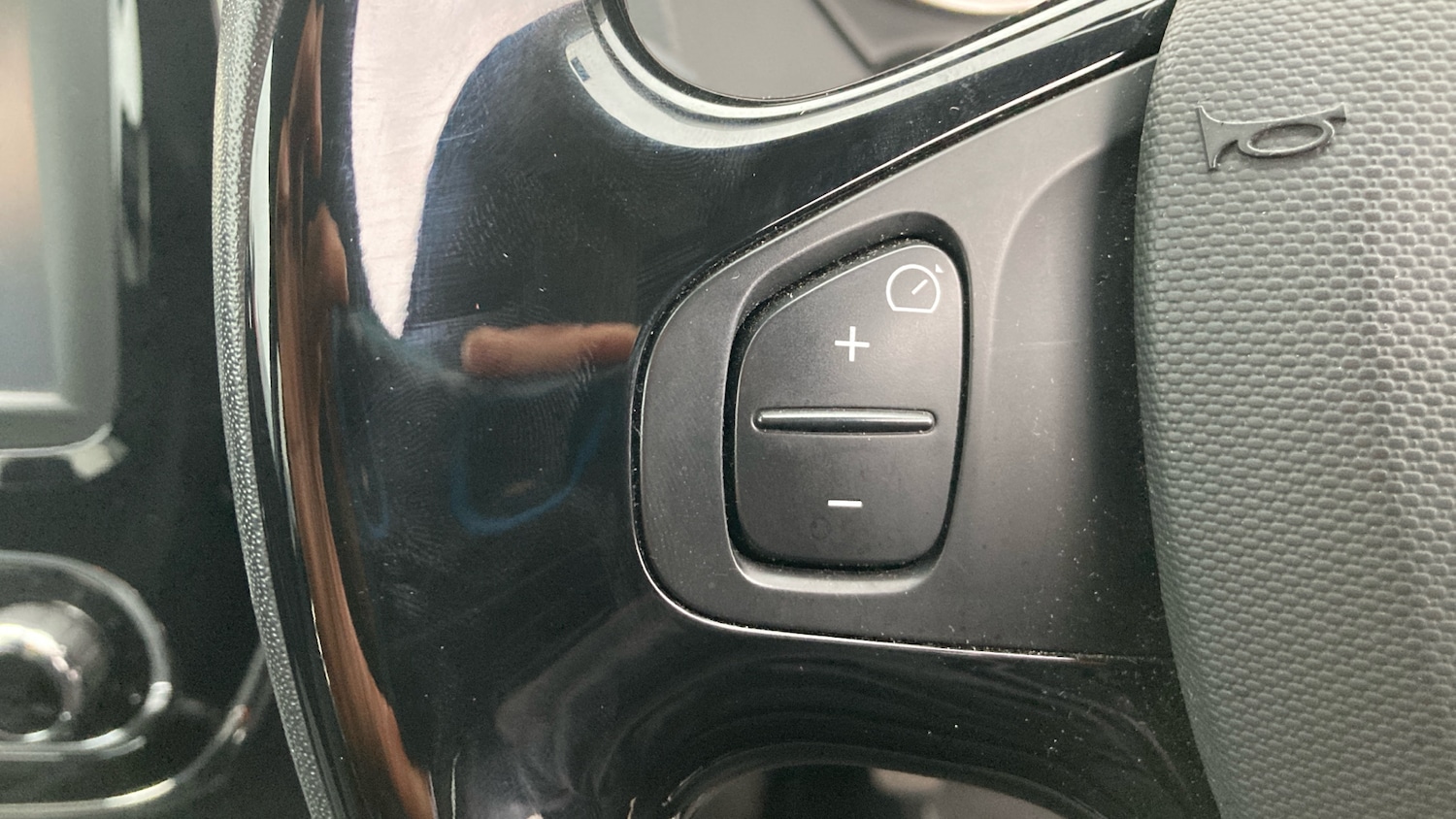 Used Renault Captur 2014 for sale - 76530886: Photo 24