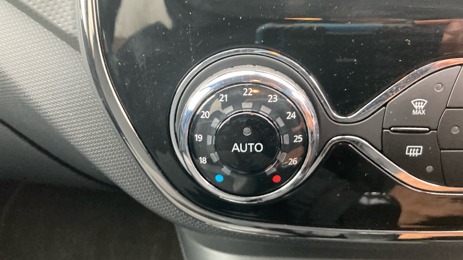 Used Renault Captur 2014 for sale - 76530886: Photo 29