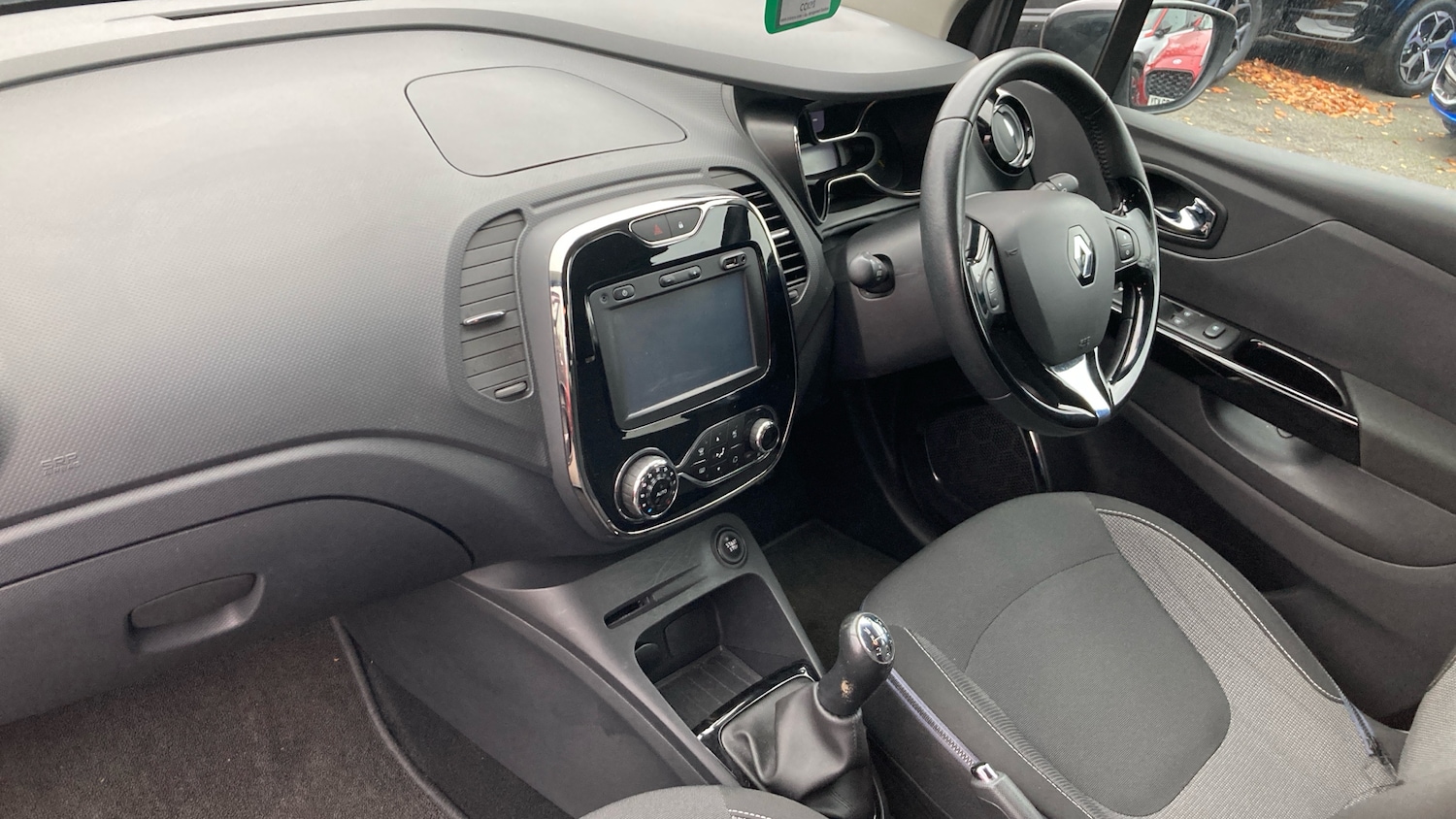 Used Renault Captur 2014 for sale - 76530886: Photo 9