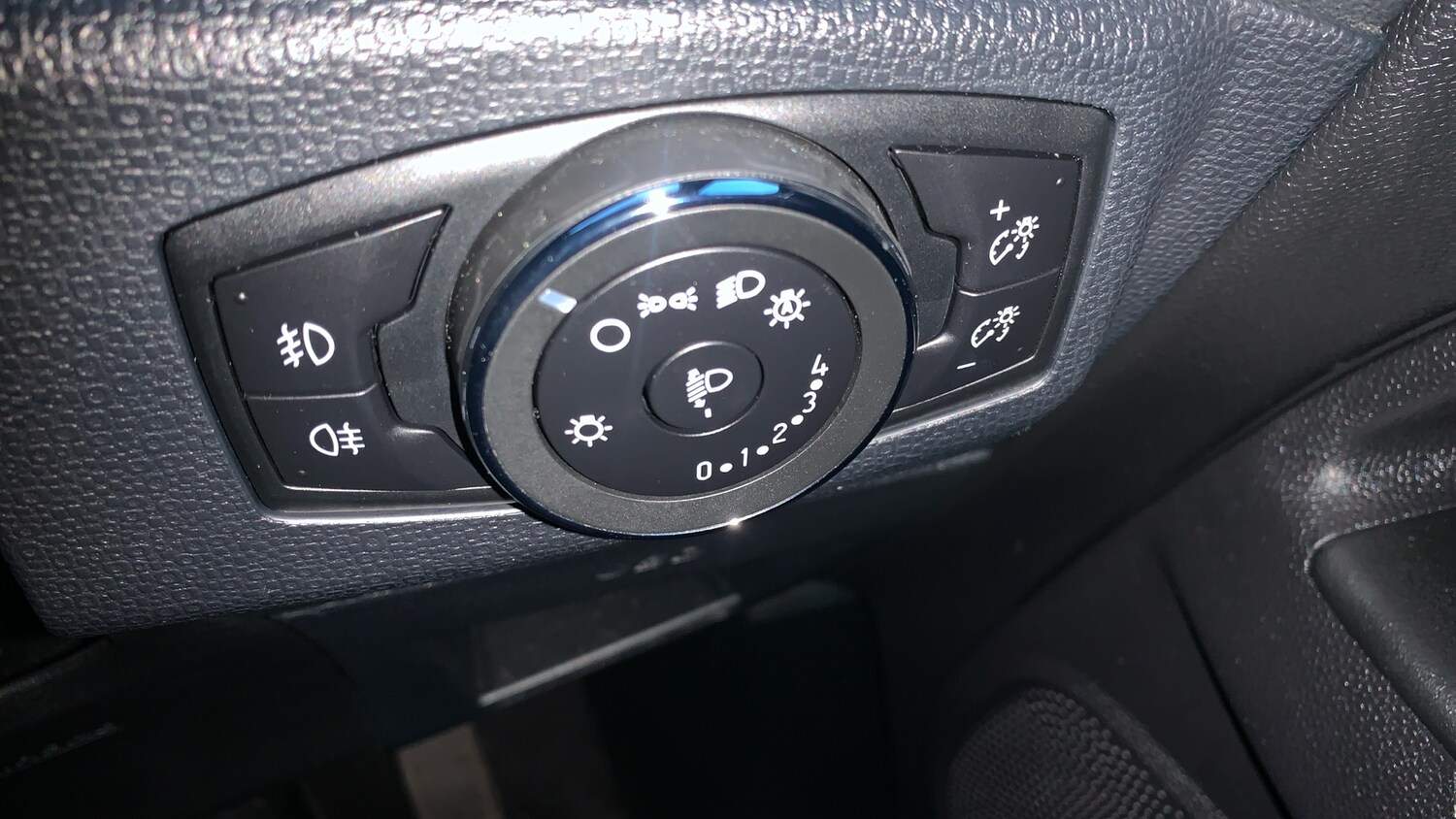 Used Ford Ecosport 2023 for sale - 76882302: Photo 25