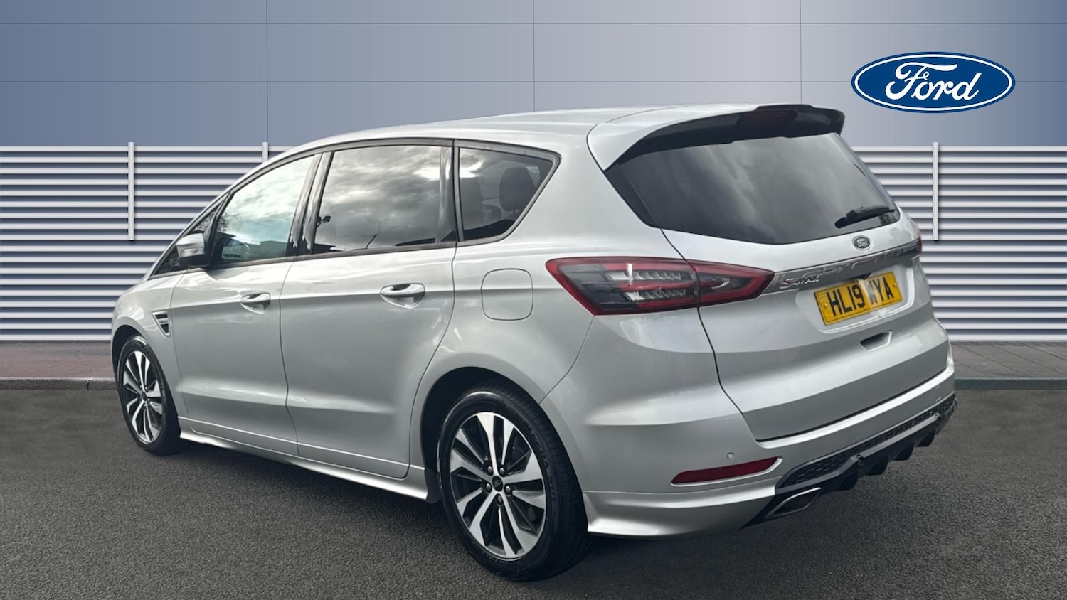 Used Ford S-Max 2019 for sale - 76324458: Photo 2