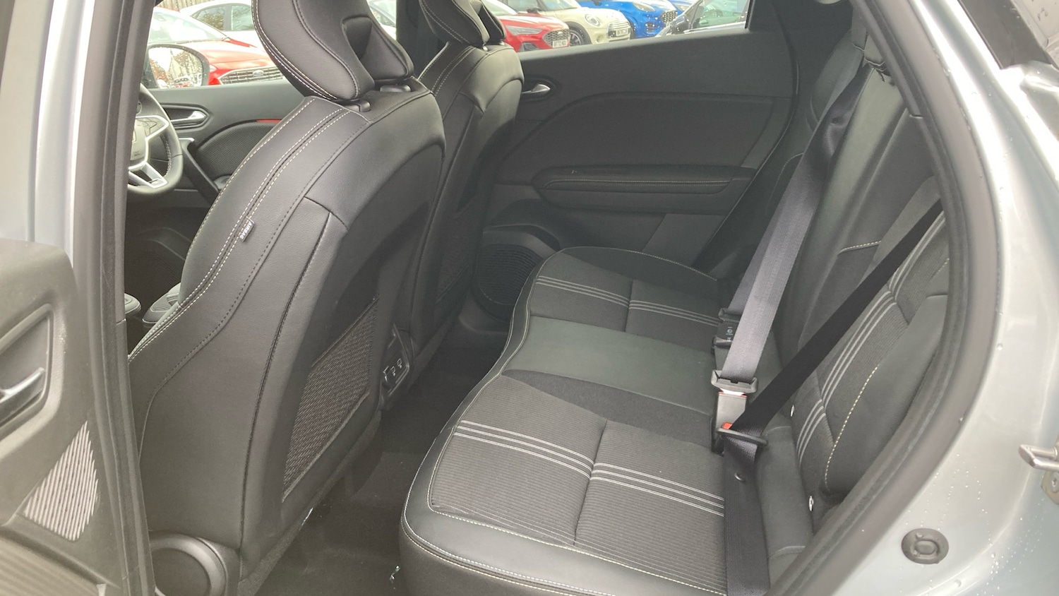 Used Renault Captur 2024 for sale - 76374030: Photo 16