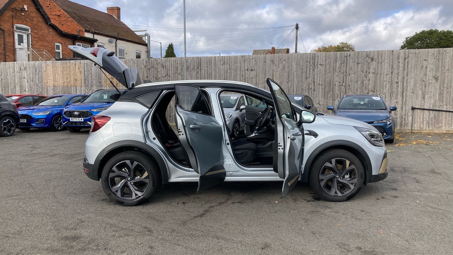 Used Renault Captur 2024 for sale - 76374030: Photo 48