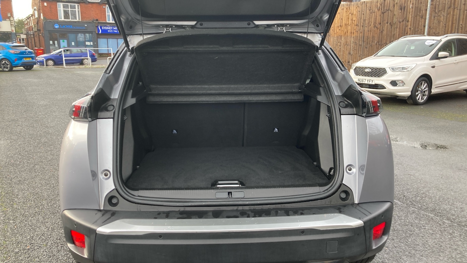 Used Peugeot 2008 2023 for sale - 77363267: Photo 4