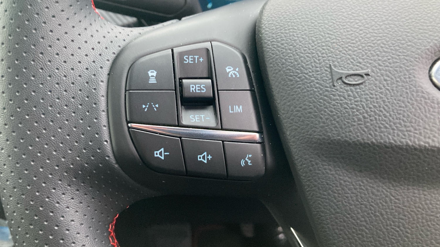 Used Ford Kuga 2025 for sale - 77380619: Photo 24